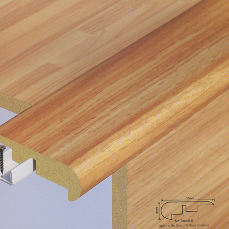 Garde de bord d'atterrissage d'escalier à chevauchement de grain de bois durable Garde de bord d'atterrissage d'escalier à chevauchement de grain de bois durable